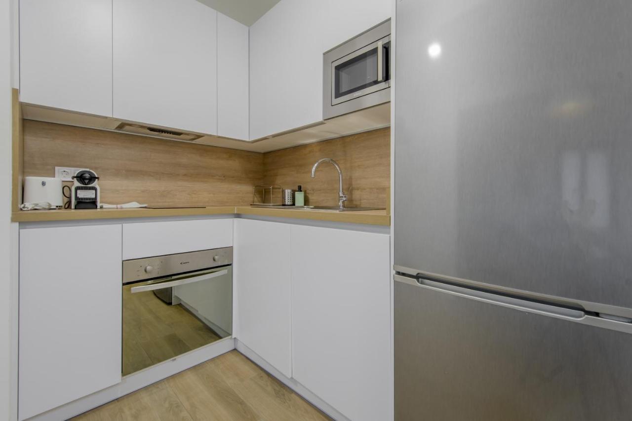 Nuevo Piso Para 7 En El Corazon Del Rastro/Madrid Eksteriør bilde