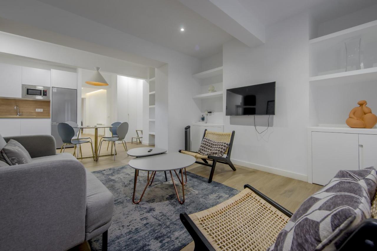 Nuevo Piso Para 7 En El Corazon Del Rastro/Madrid Eksteriør bilde