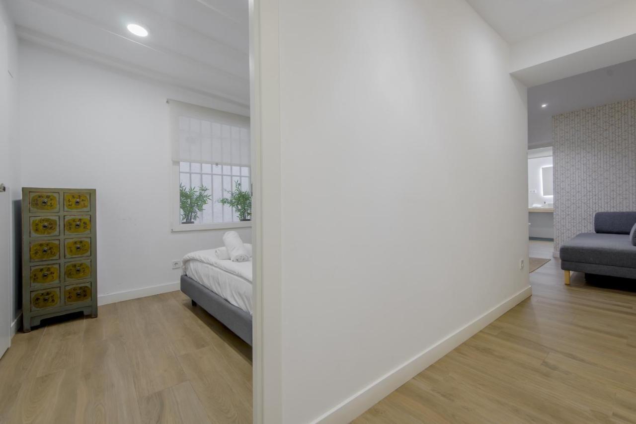 Nuevo Piso Para 7 En El Corazon Del Rastro/Madrid Eksteriør bilde