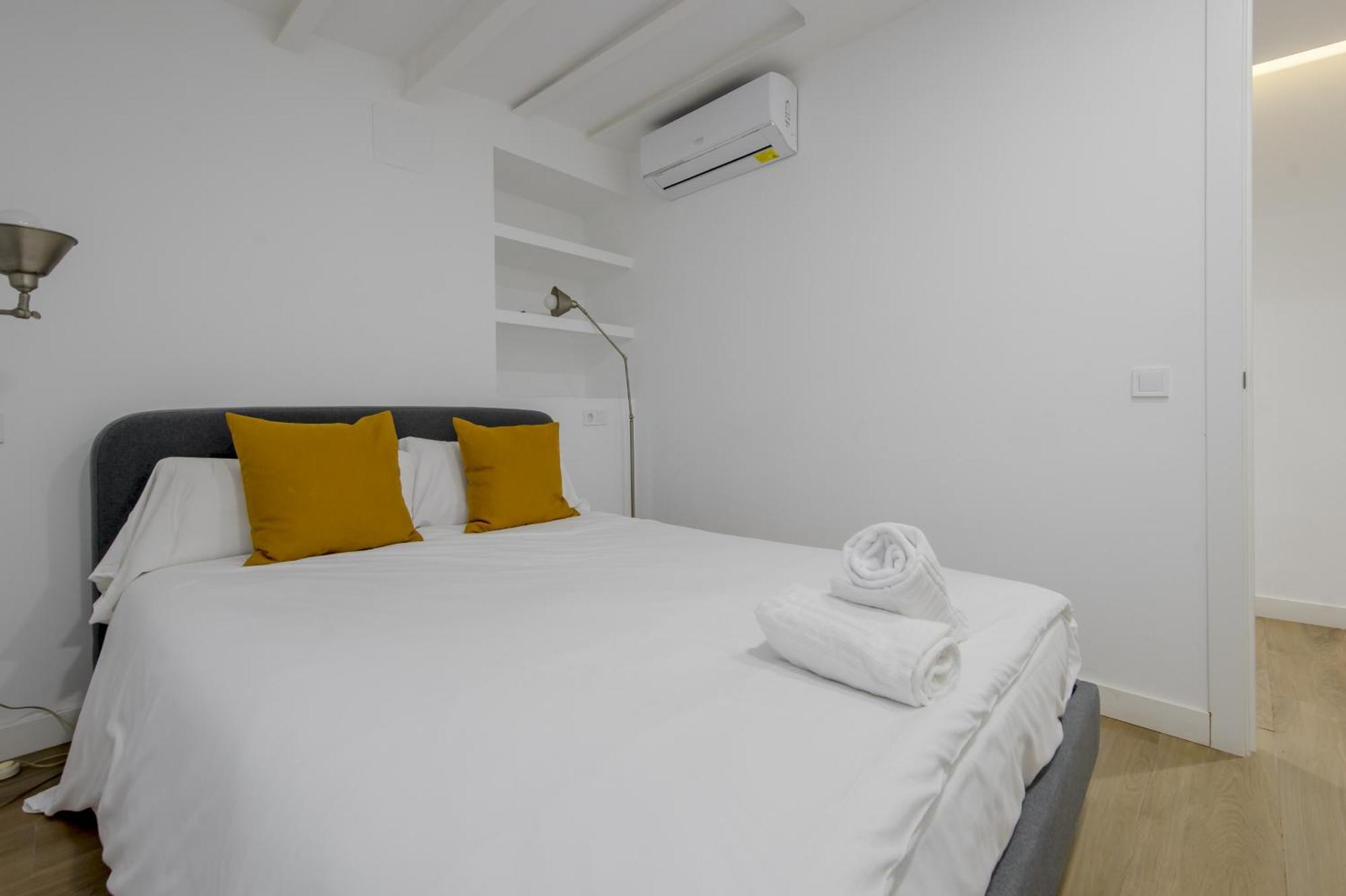 Nuevo Piso Para 7 En El Corazon Del Rastro/Madrid Eksteriør bilde