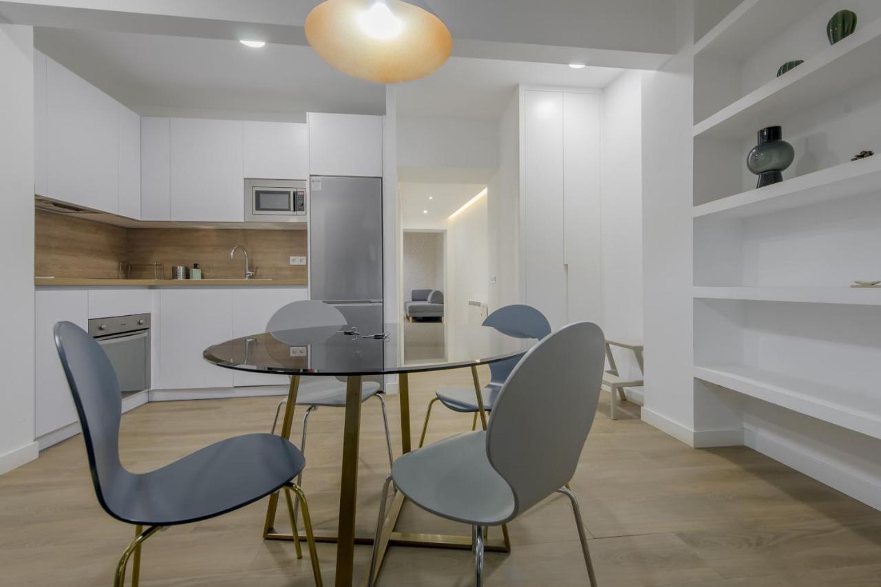 Nuevo Piso Para 7 En El Corazon Del Rastro/Madrid Eksteriør bilde